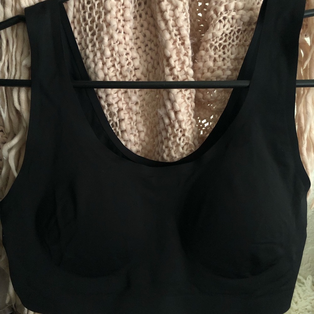 Victoria’s Secret seamless scoop lounge bra